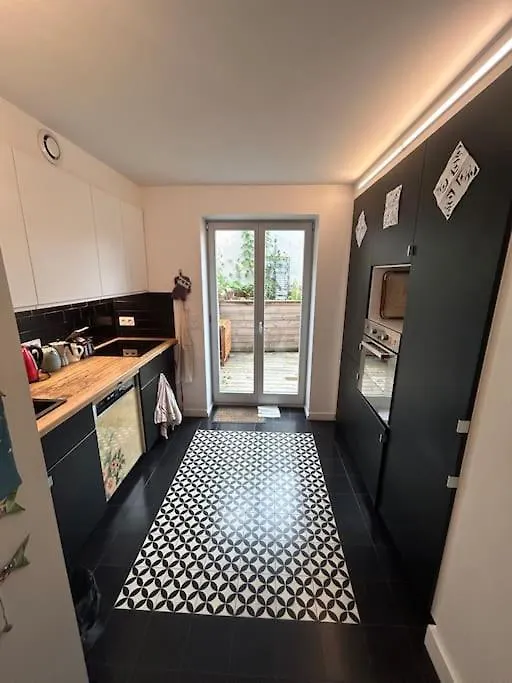 Le Grand Parisien Apartment 0*, Paris